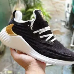 Adidas AlphaBoost 2019 den got vang