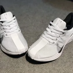 Nike Air Zoom Pegasus 35 trang vay den H&S Sneaker