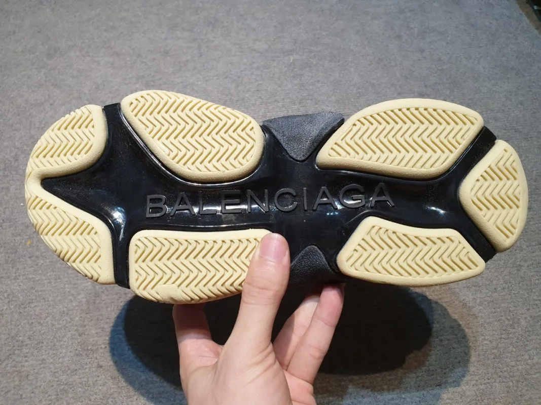 balenciaga triple s H&S sneaker balenciaga triple s H&S sneaker