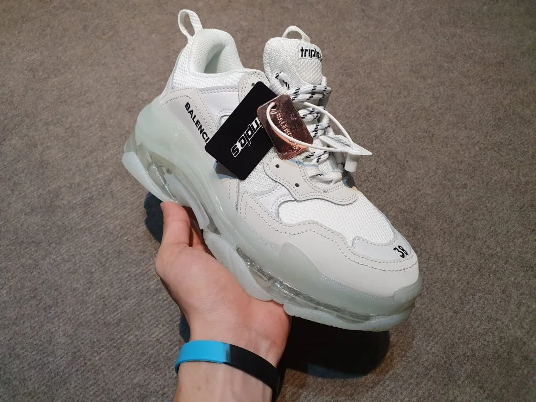 balenciaga triple s rep trang de trong H&S Sneaker (3) balenciaga triple s rep trang de trong H&S Sneaker