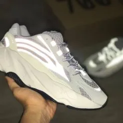 yzy 700 static h&S sneaker