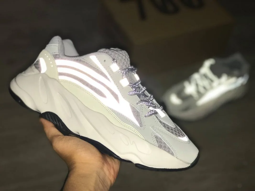 yzy 700 static h&S sneaker
