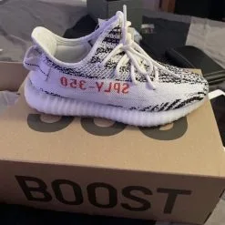 Adidas Yeezy 350 Boost v2 Zebra