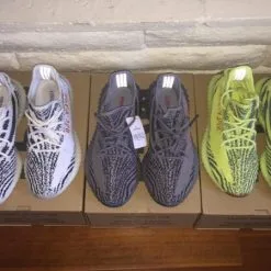 Adidas Yeezy 350 Boost v2 Zebra