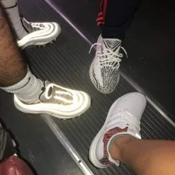 Adidas Yeezy 350 Boost v2 Zebra