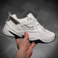 Giay Nike M2K Tekno trang got den