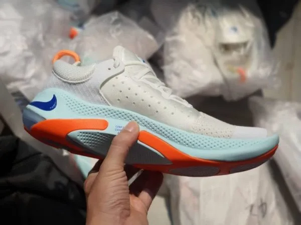 giay Nike Joyride Run Flyknit rep gia re ha noi mau trang (2) giay Nike Joyride Run Flyknit rep gia re ha noi mau trang