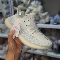 yeezy 350 cloud white gia re ha noi