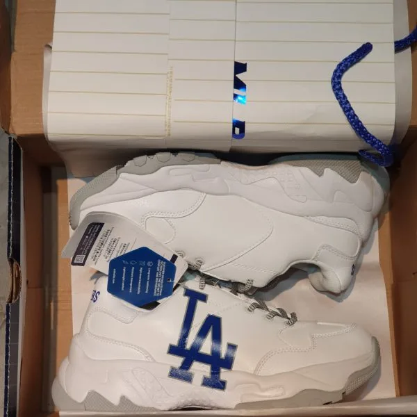 Giay MLB LA Dodgers Sneaker Rep gia re ha noi (4) Giay MLB LA Dodgers Sneaker Rep gia re ha noi