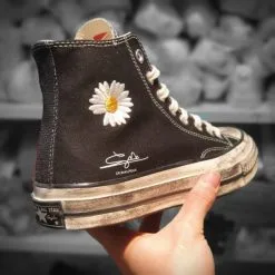 Giay PEACEMINUSONE x Converse Chuck 70 hoa tiet hoa cuc ban
