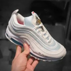 giay Nike Air max 97 Jesus phien ban giay chua nuoc thanh song