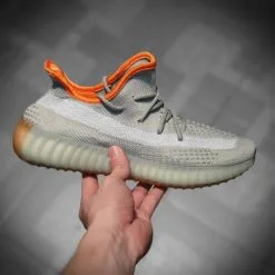 Giay Yeezy Boost 350 v2 Desert Sage gia re ha noi