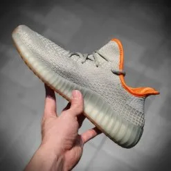 Giay Yeezy Boost 350 v2 Desert Sage gia re ha noi