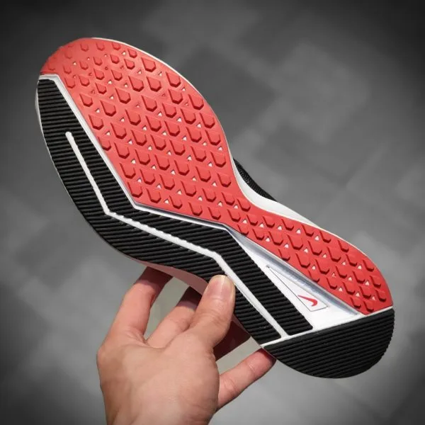 Giày Nike Air Zoom Vomero W6 mau den gia re Ha noi Giày Nike Air Zoom Vomero W6 mau den gia re Ha noi