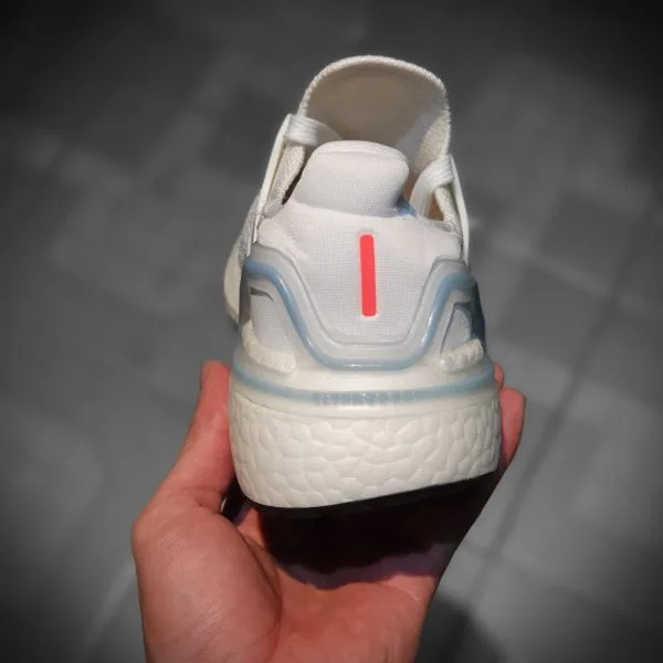 giay Adidas Ultra Boost 2020 mau trang giay Adidas Ultra Boost 2020 mau trang