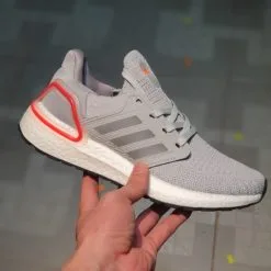 giay Adidas Ultra Boost 2020 mau xam