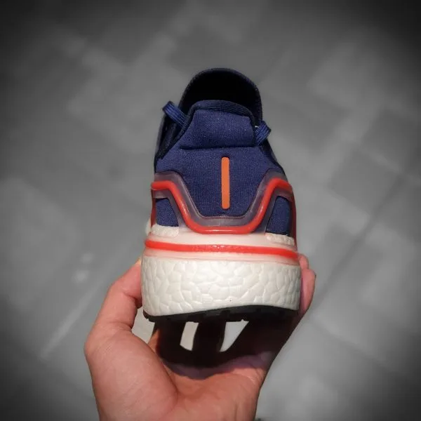 giay Adidas Ultra Boost 2020 mau xanh giay Adidas Ultra Boost 2020 mau xanh