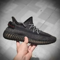 Giay Adidas Yeezy 350 Boost v2 Static den Full phan quang