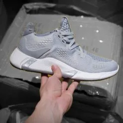giay Adidas Alpha Bounce Edge XT xam