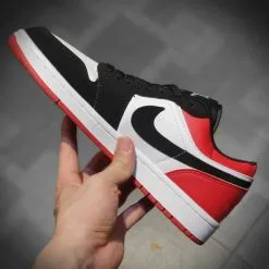 Giay Nike Air Jordan 1S Low thap co mau den do