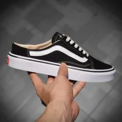 Giay Vans Old Skool Mule dap got mau den