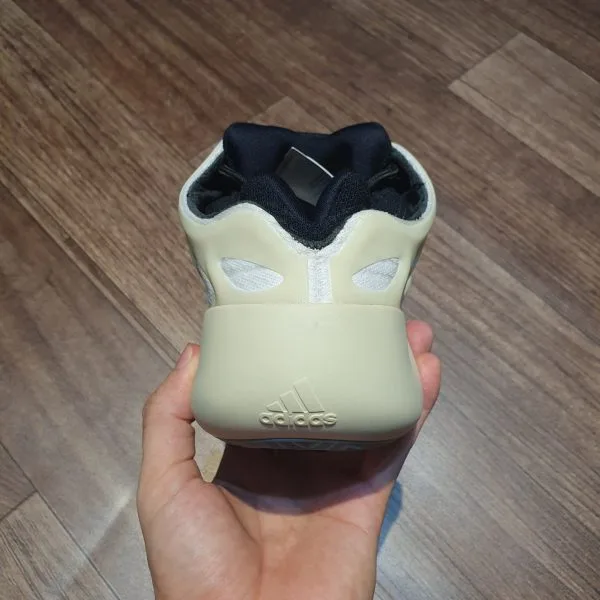 Giay Adidas Yeezy 700 V3 Azael replica gia re ha noi (3) Giay Adidas Yeezy 700 V3 Azael replica gia re ha noi