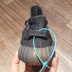 Giay Adidas Yeezy Boost 350 V2 Cinder