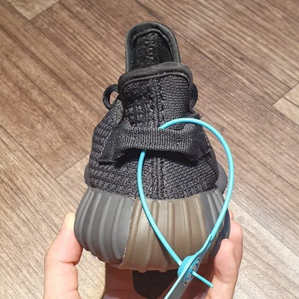 Giay Adidas Yeezy Boost 350 V2 Cinder (4) Giay Adidas Yeezy Boost 350 V2 Cinder