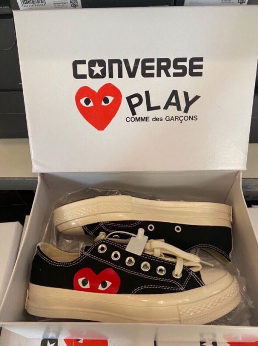 Giay Converse Chuck 70 x CDG Play Heart Trai tim mau den co thap