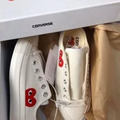 Giay Converse Chuck 70 x CDG Play Heart Trai tim trang co thap