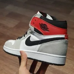 Giay Nike Air Jordan 1 Retro High OG Smoke Grey
