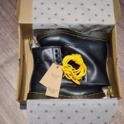 Giay Dr.Martens 1460 black co cao mau den