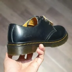 Giay Dr.Martens 1460 black co thap mau den