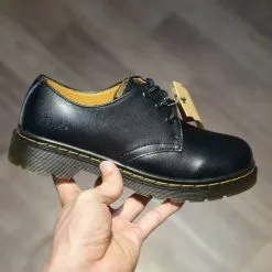 Giay Dr.Martens 1460 black co thap mau den