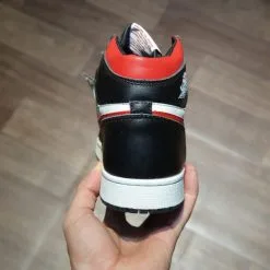 Giay Nike Air Jordan 1 Retro High Black Gym Red