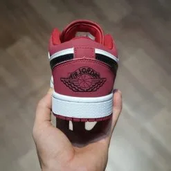 Giay Nike Air Jordan 1 low Noble red do man thap co