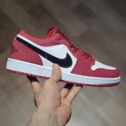 Giay Nike Air Jordan 1 low Noble red do man thap co
