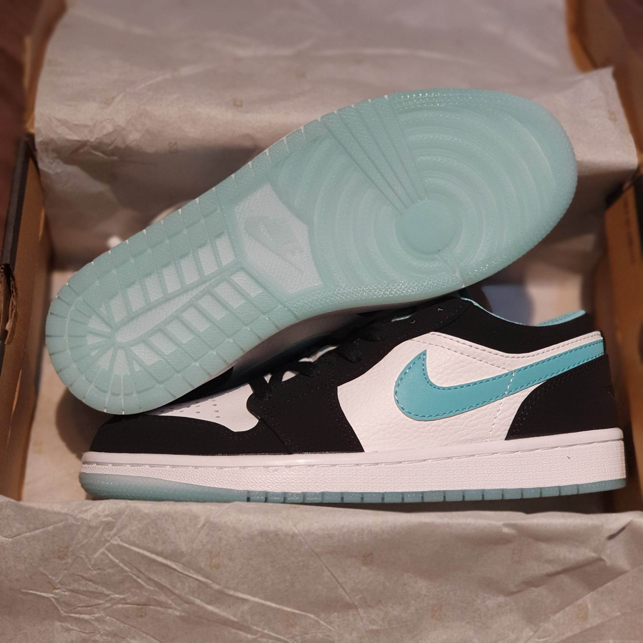 GiÃ y Nike Air Jordan 1 Low Island Green - H&S Sneaker