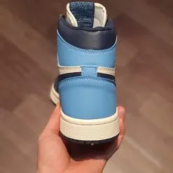 giay nike Air Jordan 1 Retro High Obsidian UNC (GS)