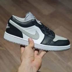 giay nike air jordan 1 low trainers in light smoke grey black vet bac khoi
