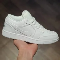 Giay Air Jordan 1 Mid BG Triple White Trang Full co thap