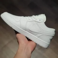 Giay Air Jordan 1 Mid BG Triple White Trang Full co thap
