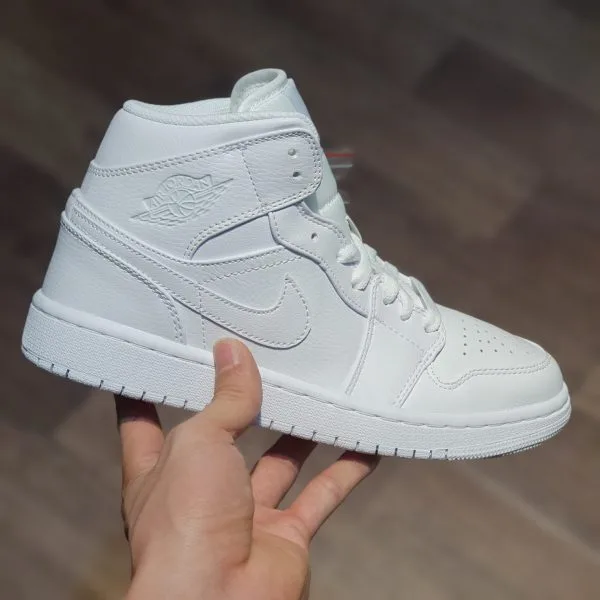 giay Air Jordan 1 Mid BG Triple White trang full co cao (2) giay Air Jordan 1 Mid BG Triple White trang full co cao