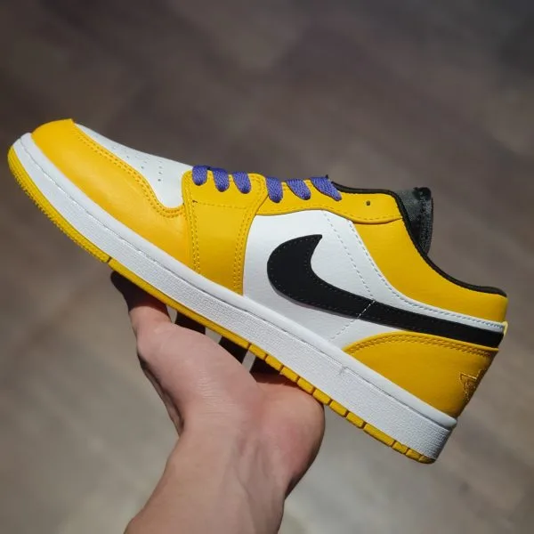 Giay Nike Air Jordan 1 Low Laser Orange jd co thap trang vang (3) Giay Nike Air Jordan 1 Low Laser Orange jd co thap trang vang