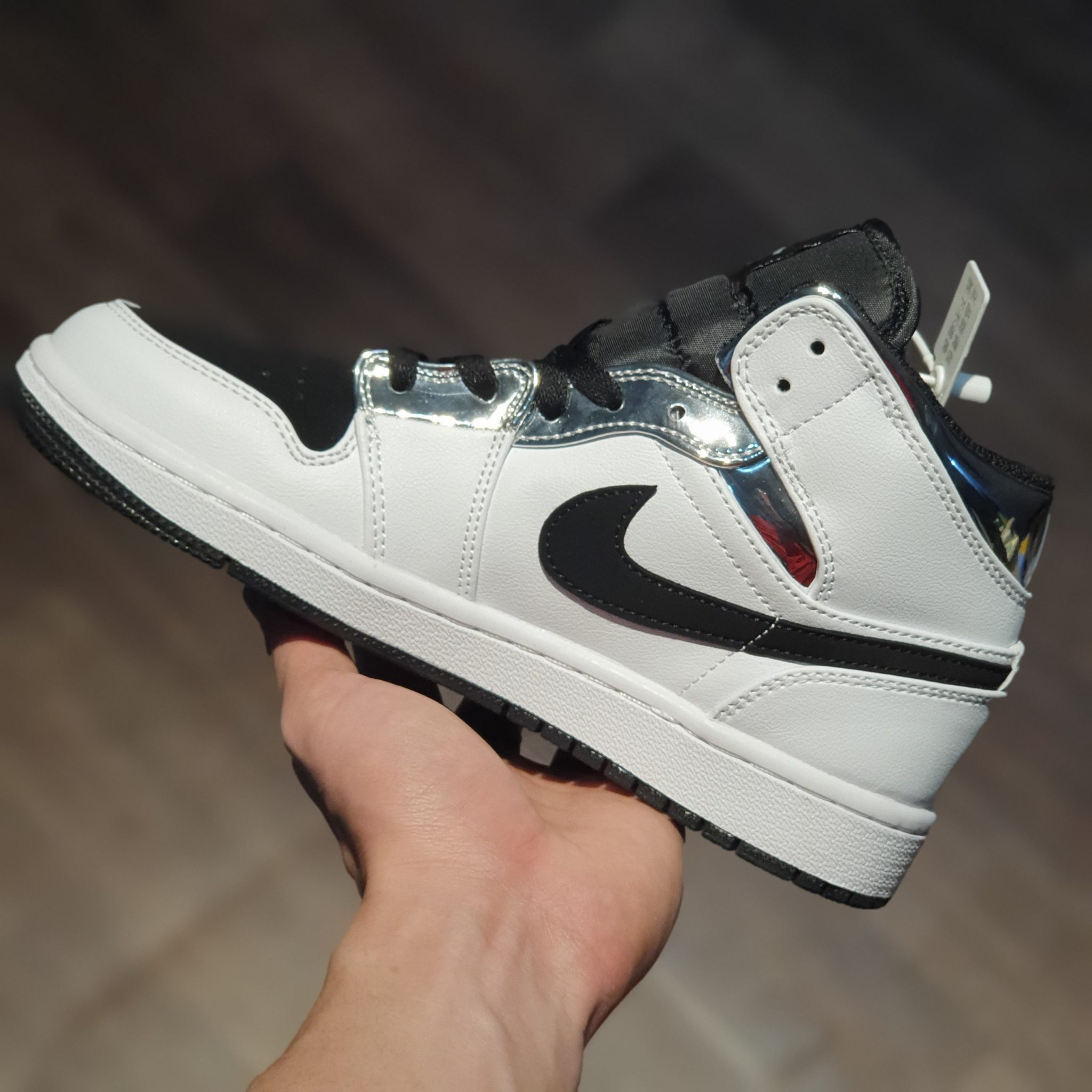 air jordan 1 mid alternate