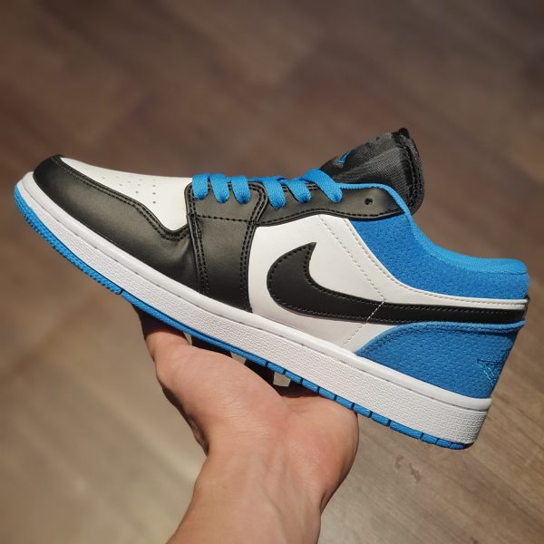 Giay Nike Air Jordan 1 Low Se Laser Blue H S Sneaker